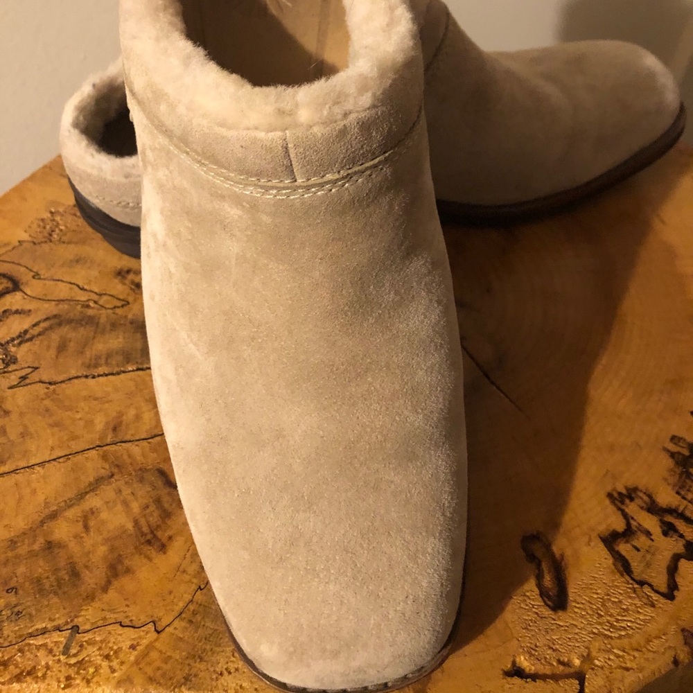 Genuine Ugg Mules